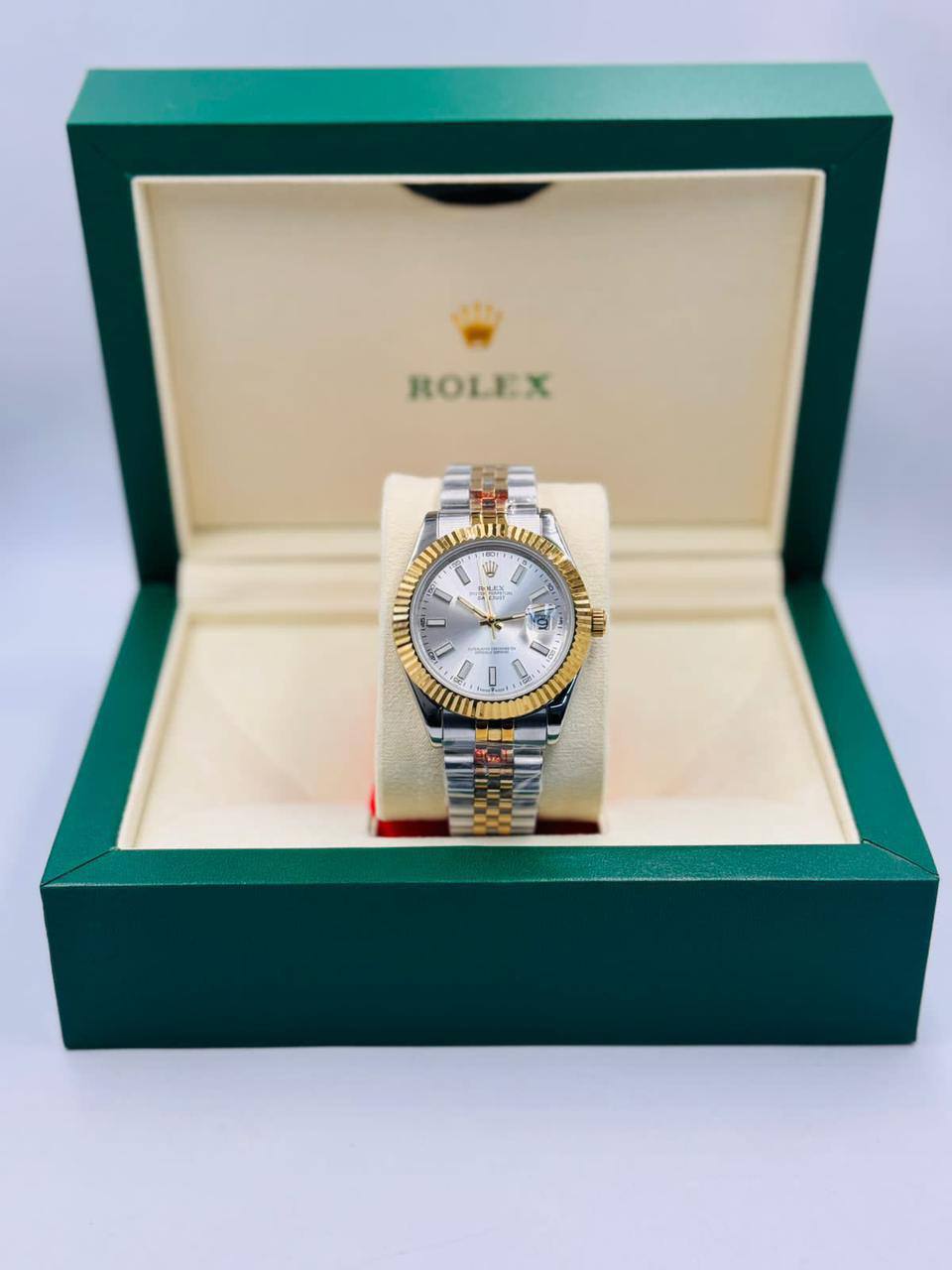 Rolex Men master quality
*Automatic*
220 dhs🪙🌨️
Zain08
♥️♥️♥️