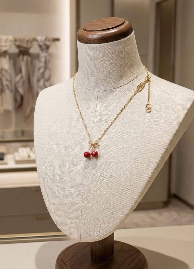 VALENTINO ♥️
* *New Collection* 🍒🍒🍒
* Cherryfic Metal And Enamel Necklace With Earings
* 🍒🍒 Set
↗️ *Super Master Quality ®️*
For Price 👇 WTSP Text Zain 0568585901
Zain106
♥️♥️♥️