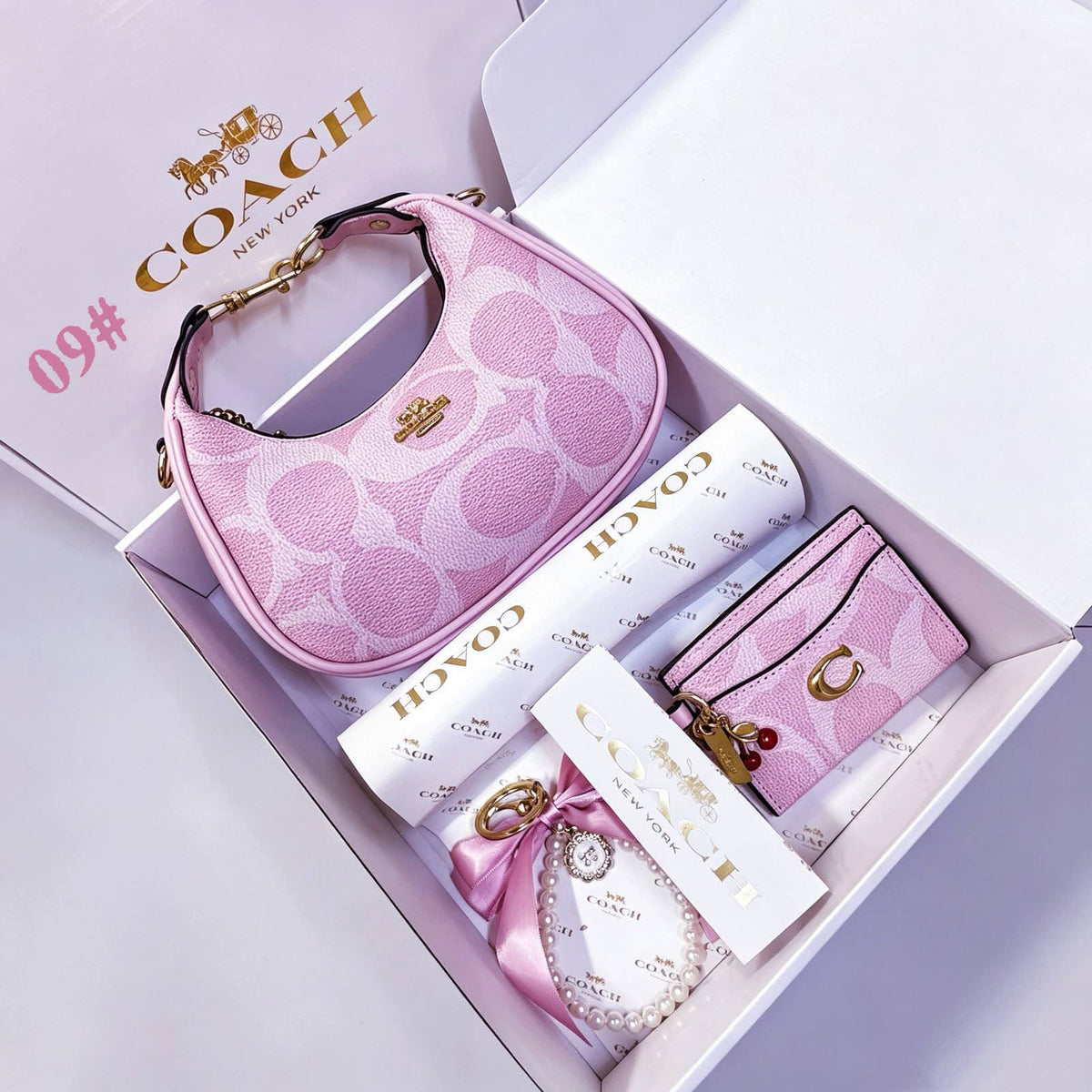 Coach set 3 in1
With box
120 dhs
Zain250
♥️♥️♥️