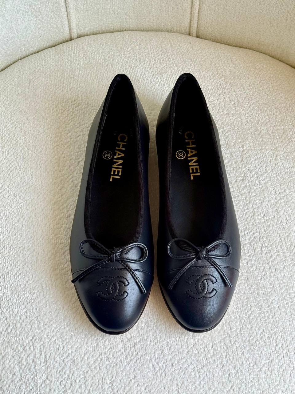 Chanel
Super *AAA* *+* Quality 💯
With original packing🎁🎁
SIZE:36and42
Available now
450 dhs💓
Zain309
♥️♥️♥️
