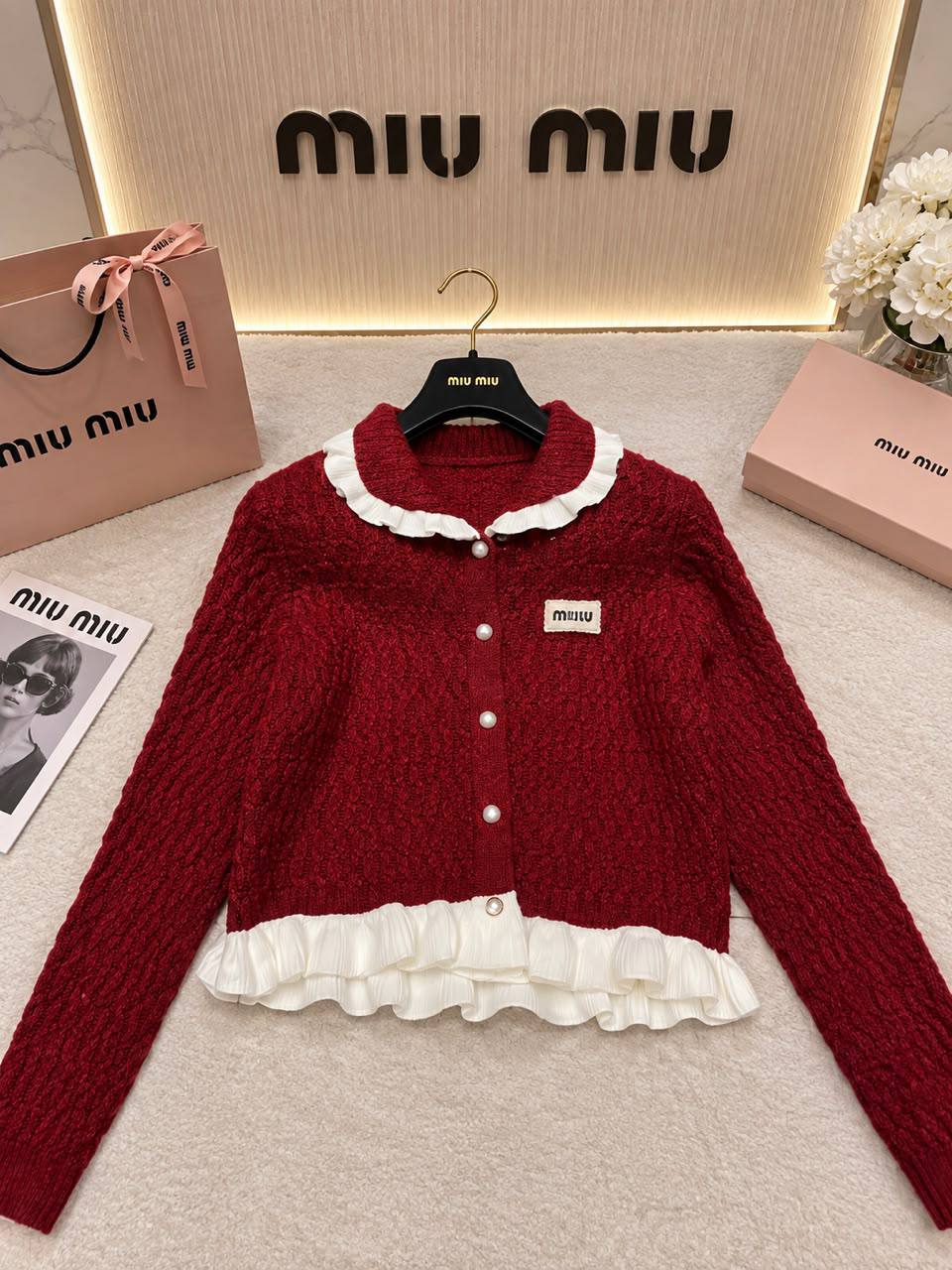 *New collections*
*MIU MIU*
*Super Master quality*
*Sizes: S M L XL*
350 dhs🇦🇪🇦🇪
Zain308
♥️♥️♥️