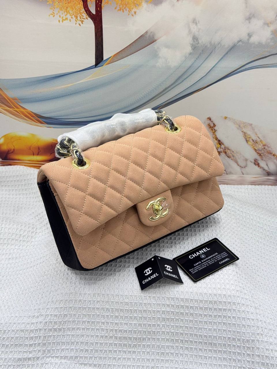 CHANEL
BEST QUALITY
WITH BOX’S
🎁🎁🎁
120 dhs✅
size 26CM
Zain290
♥️♥️♥️