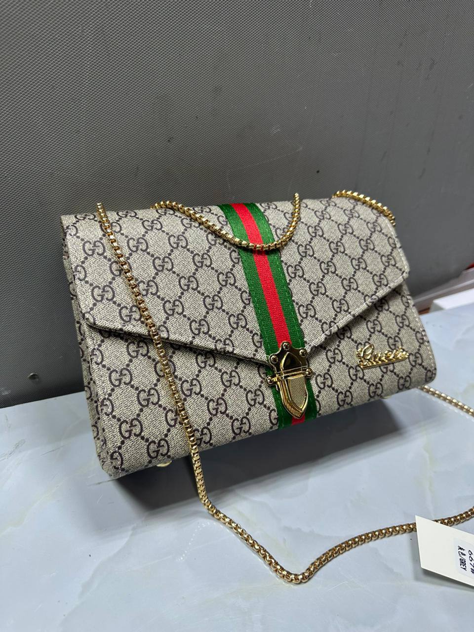 Gucci
Size: 26×18×9cm
70 dhs🪙🌨️
Zain50
♥️♥️♥️