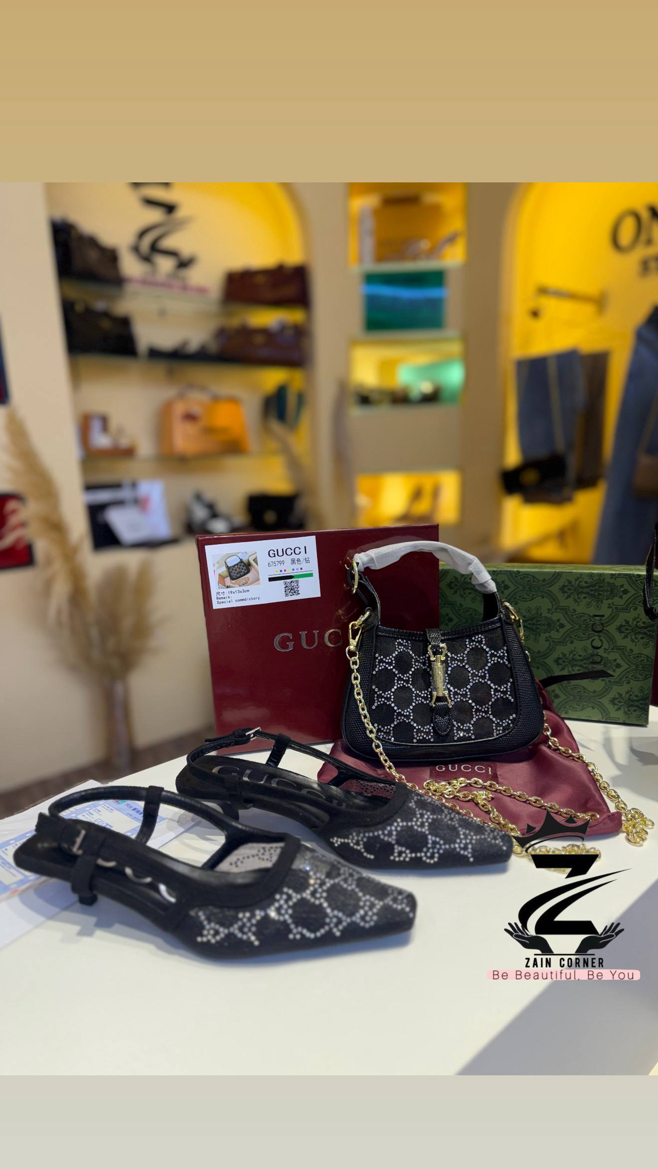 Gucci offer
210 dhs
With boxes
ZainCornerStore
اطلبوها من الوتس المثبت في الأعلى👆🏻👆🏻
تواصلو معنا 👈🏻 Zain
For order WhatsApp pinned 👆🏻
♥️♥️♥️