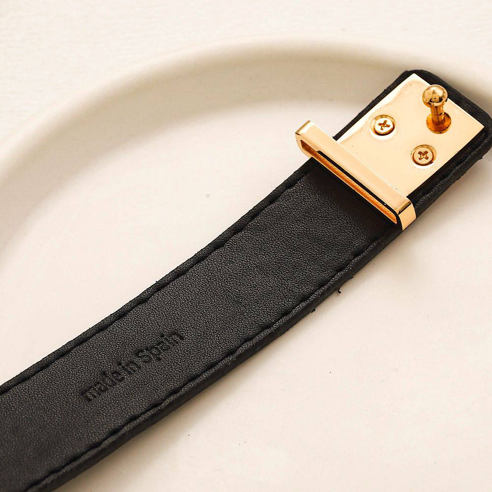 New arrival branded bangle and bracelet
40 dhs💓
Zain243
♥️♥️♥️