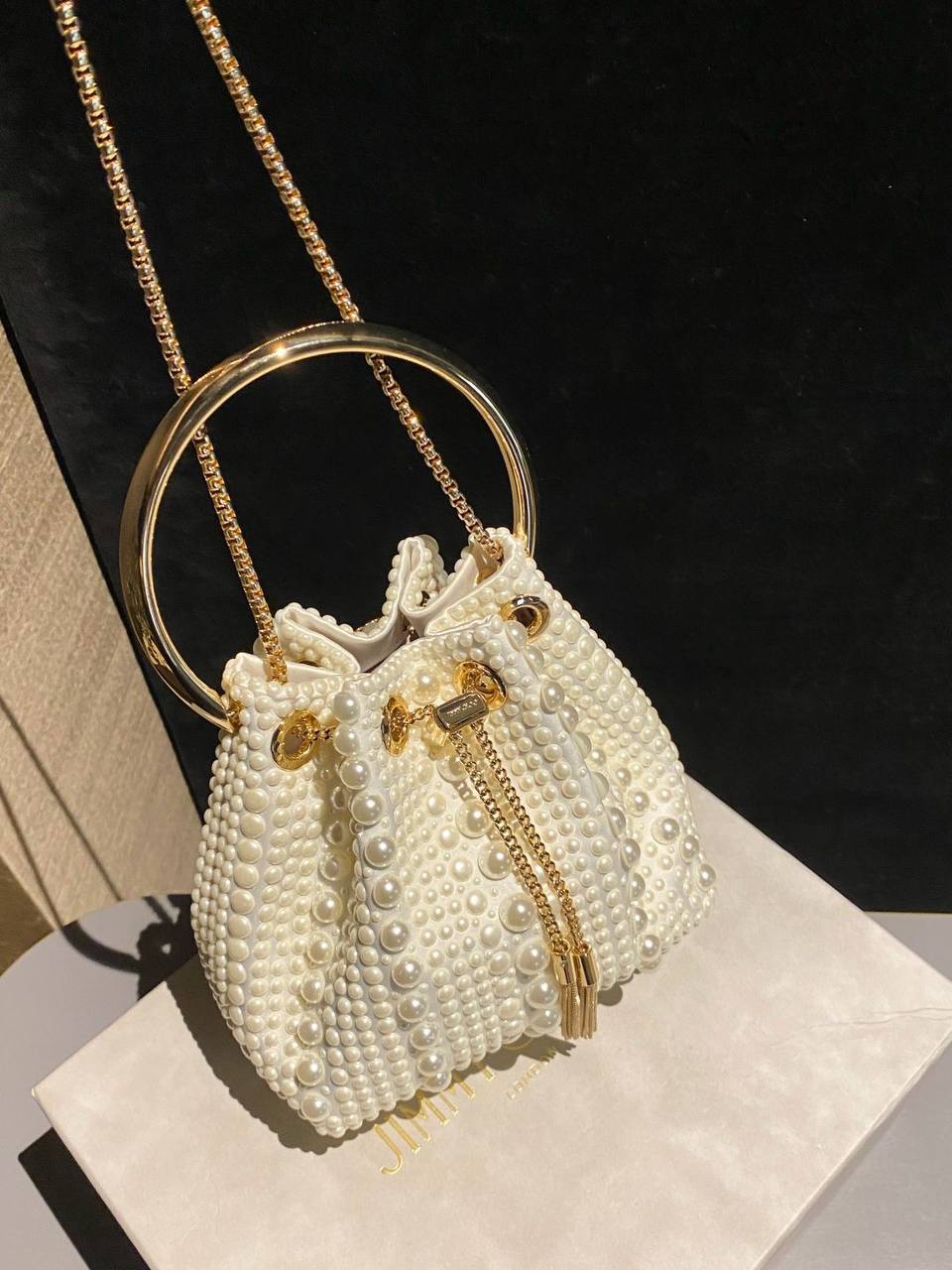 Jimmy Choo Bon Bon satin mini
*Size 15 cm*
For Price 👇 WTSP Text Zain 0568585901
Zain278
♥️♥️♥️