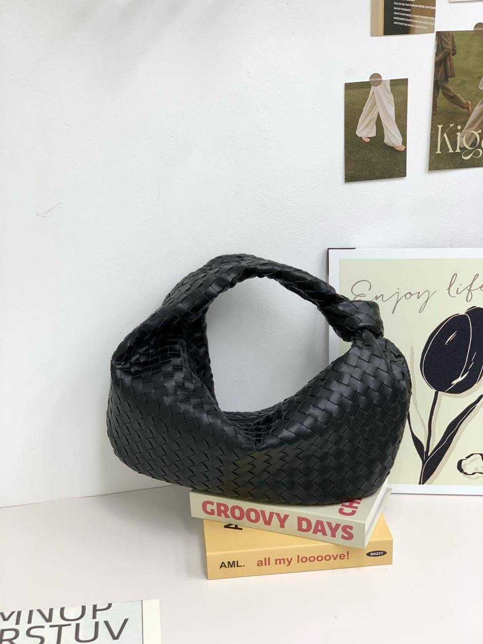 Bottega
re stock
45cm🥰🥰
380 dhs🇦🇪🇦🇪
Zain228
♥️♥️♥️