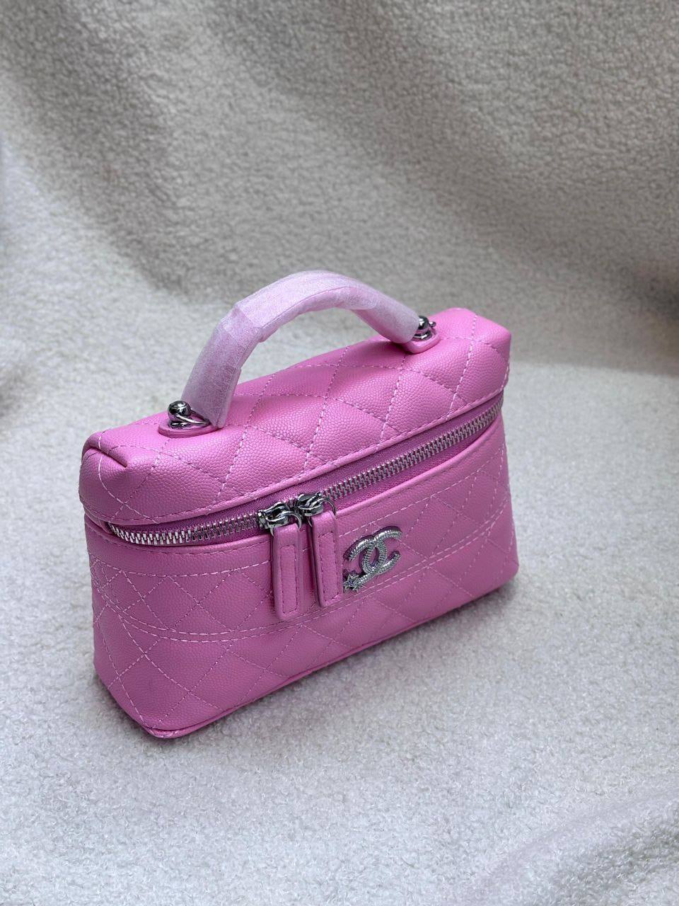 Chanel
With box🎁🎁🎁
90 dhs💓
Zain95
❤️❤️❤️
