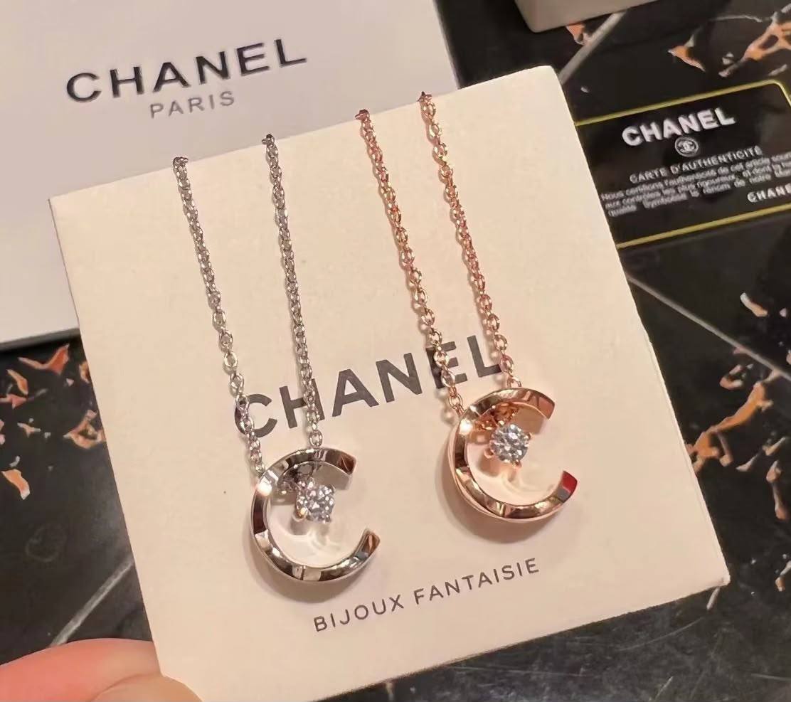CHANEL❤️🔥
Necklace 🦋
Master quality 💯
With normal boxes 🗃️
45 dhs🇦🇪🇦🇪
With master box 📦
60 dhs🇦🇪🇦🇪
Zain216
♥️♥️♥️