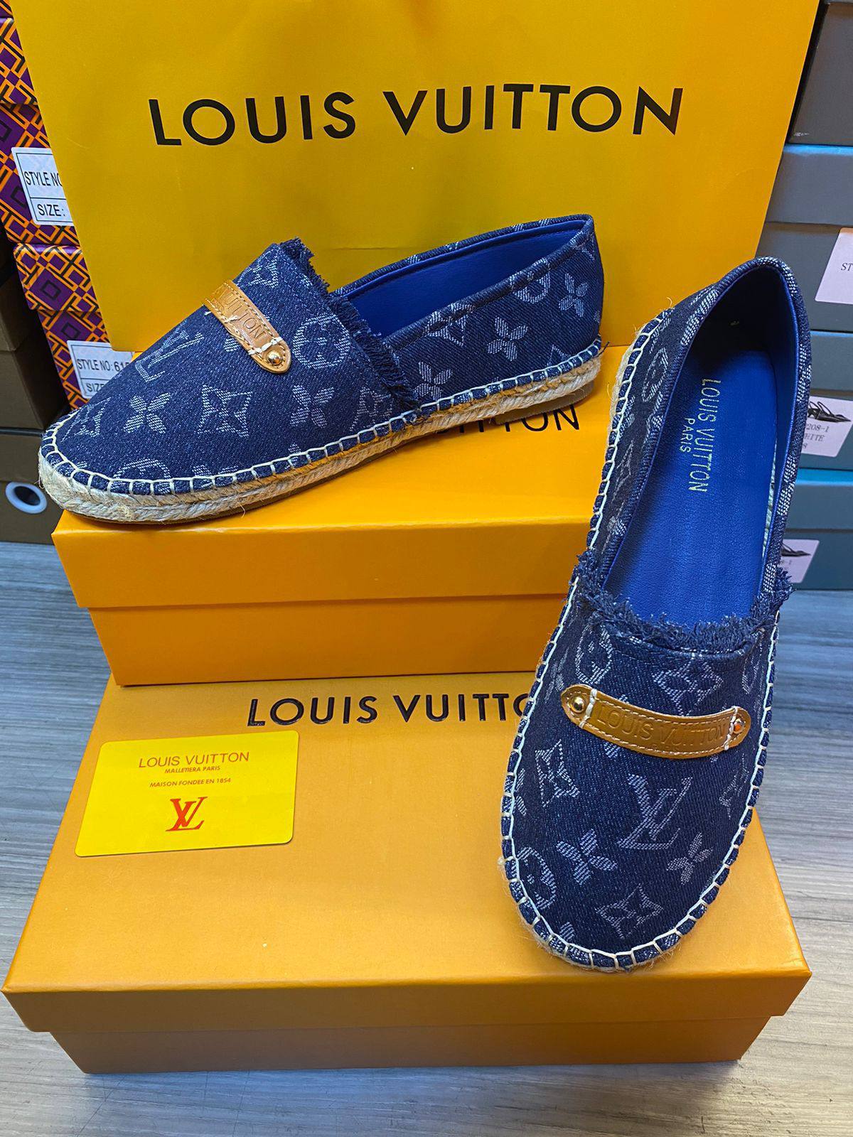 Louis Vuitton Shoes
, New Arrived
Size 36 To 41
100 dhs🇦🇪🇦🇪
Zain120
♥️♥️♥️