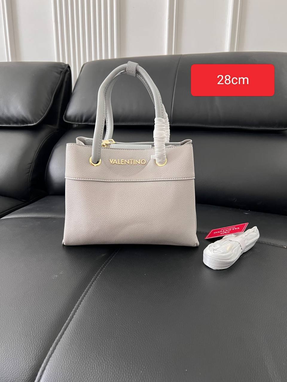 Valentino
120 dhs✅
size 28cm
Zain26
♥️♥️♥️