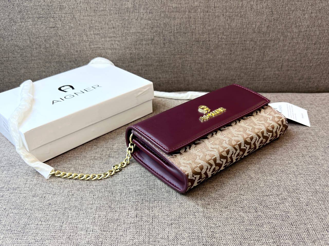 Guess - Aigner
85 dhs🪙🌨️
high quality
With box
🎁🎁🎁
Zain26
♥️♥️♥️