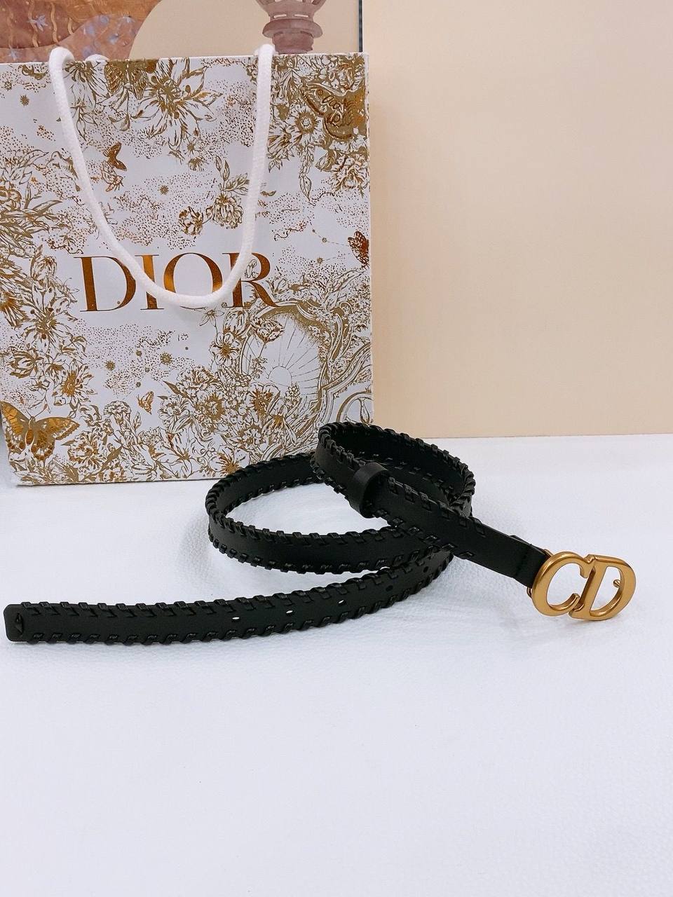 Dior
Super Master
320 dhs🇦🇪🇦🇪
Zain160
♥️♥️♥️