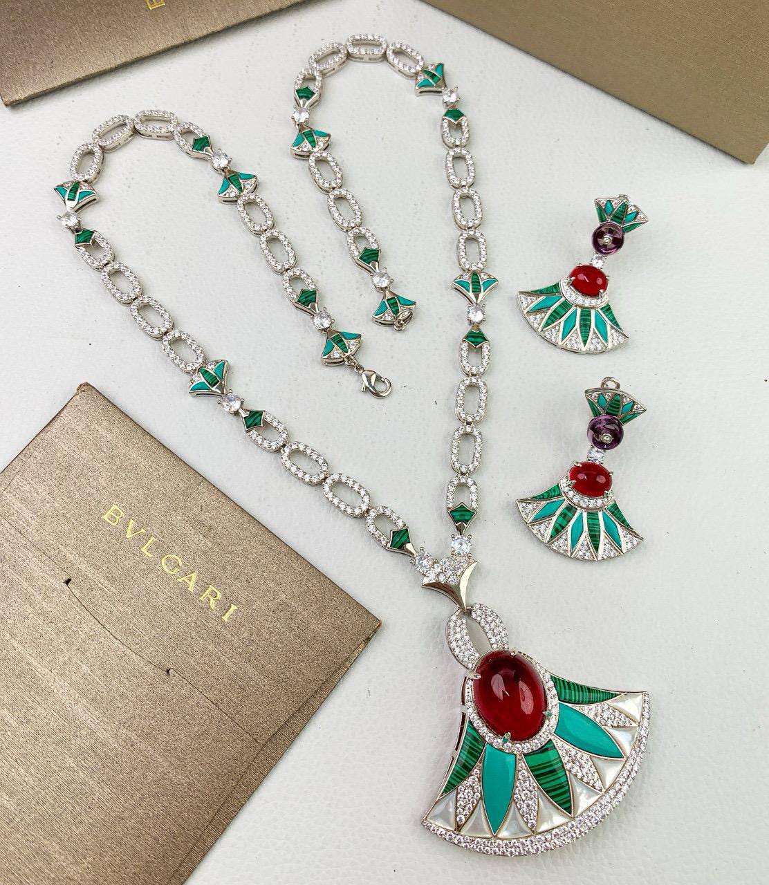 MASTER BVLGARI SET
BIG SIZE
NECKLACE & EARRINGS
450 DHS✅
Zain89
♥️♥️♥️