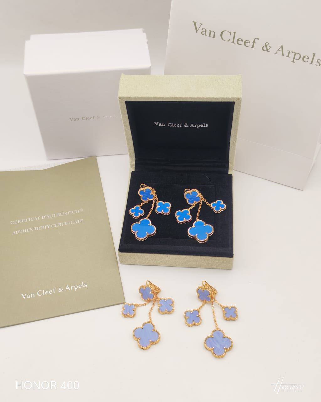 VCA
Earrings
85 dhs🇦🇪🇦🇪
Zain122
♥️♥️♥️