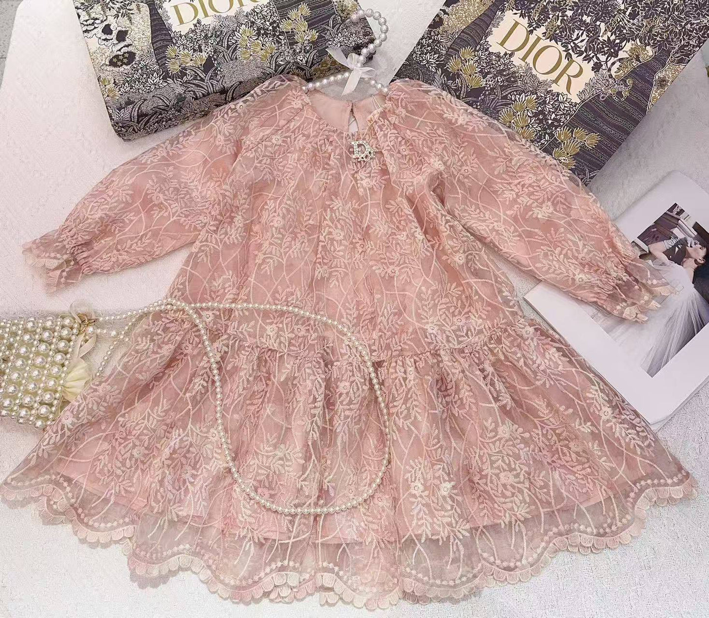 Dior
1-5y 140 dhs❣️
6-12y 150 dhs❣️
Zain151
♥️♥️♥️