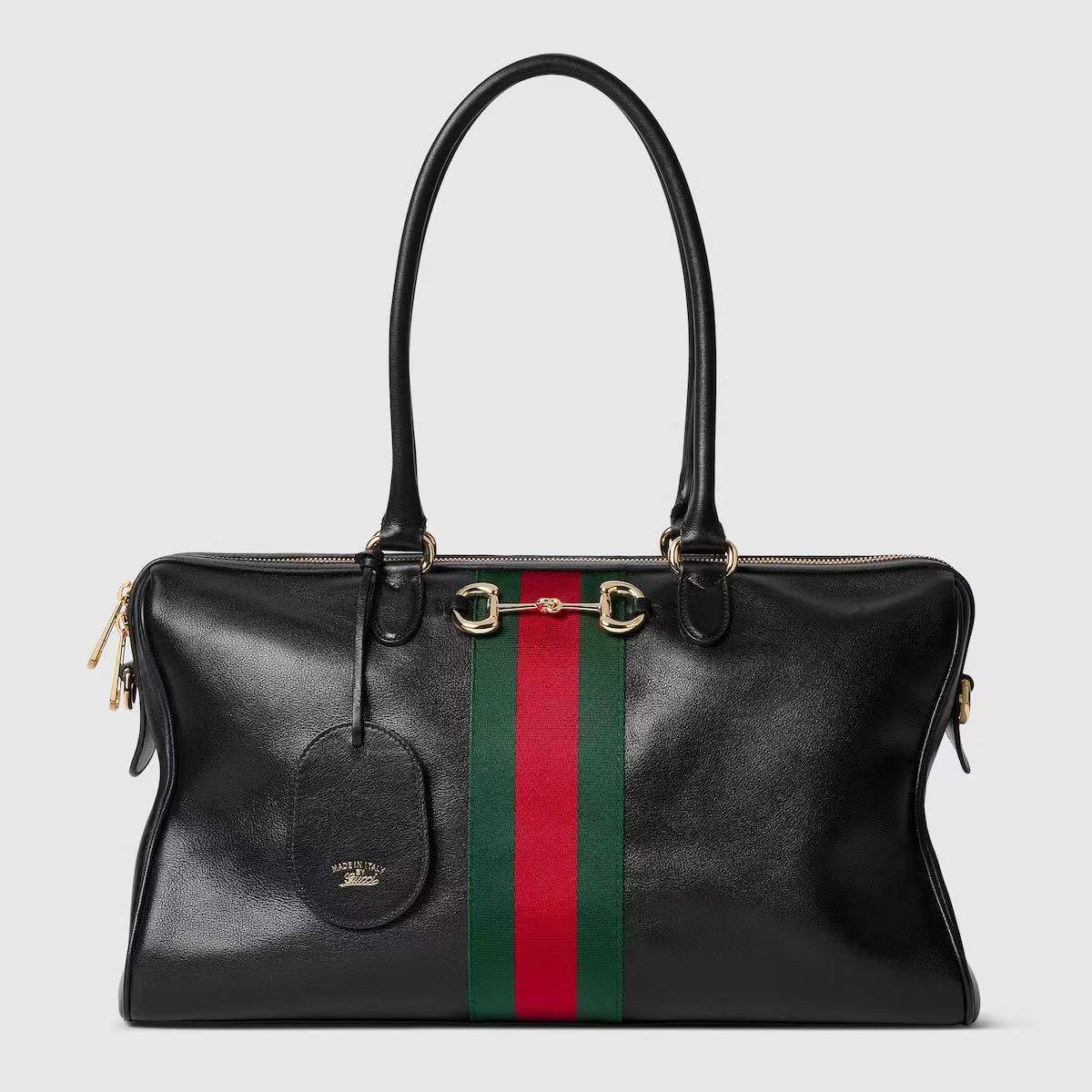 Gucci 🙋🏻♀️💕
Master
28cm🫶🏼🫶🏼 260 dhs✅
38.5cn🫶🏼🫶🏼 380 dhs✅
Zain296
♥️♥️♥️