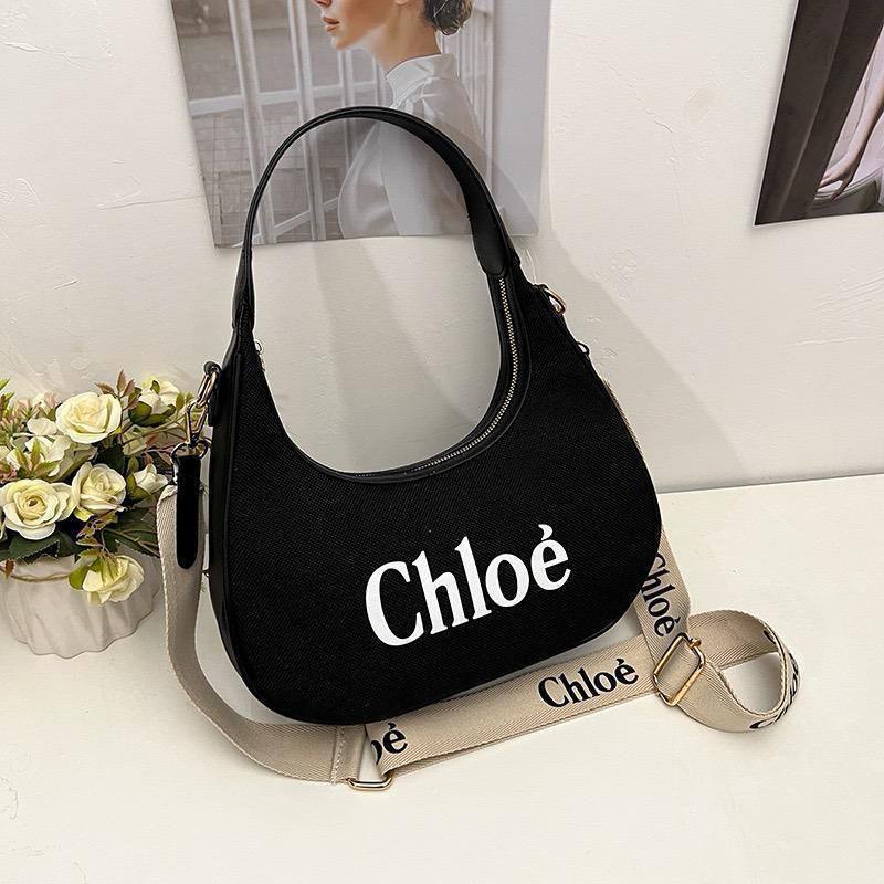 Chloe
28*15*9cm
60 dhs🪙🌨️
Zain17
♥️♥️♥️