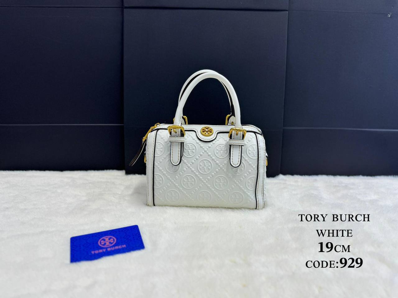 ᴛᴏʀʏ ʙᴜʀᴄʜ ᴍɪɴɪ ʙᴀʀʀᴇʟ ʙᴀɢ 
ᴛᴏᴘ ʜᴀɴᴅʟᴇ ᴄʀᴏssʙᴏᴅʏ ʙᴀɢ
ᴡɪᴛʜʙᴏx
🎁🎁🎁
ʟᴇᴀᴛʜᴇʀ 
sɪᴢᴇ:19ᴄᴍ
95 dhs🪙
Zain56
♥️♥️♥️