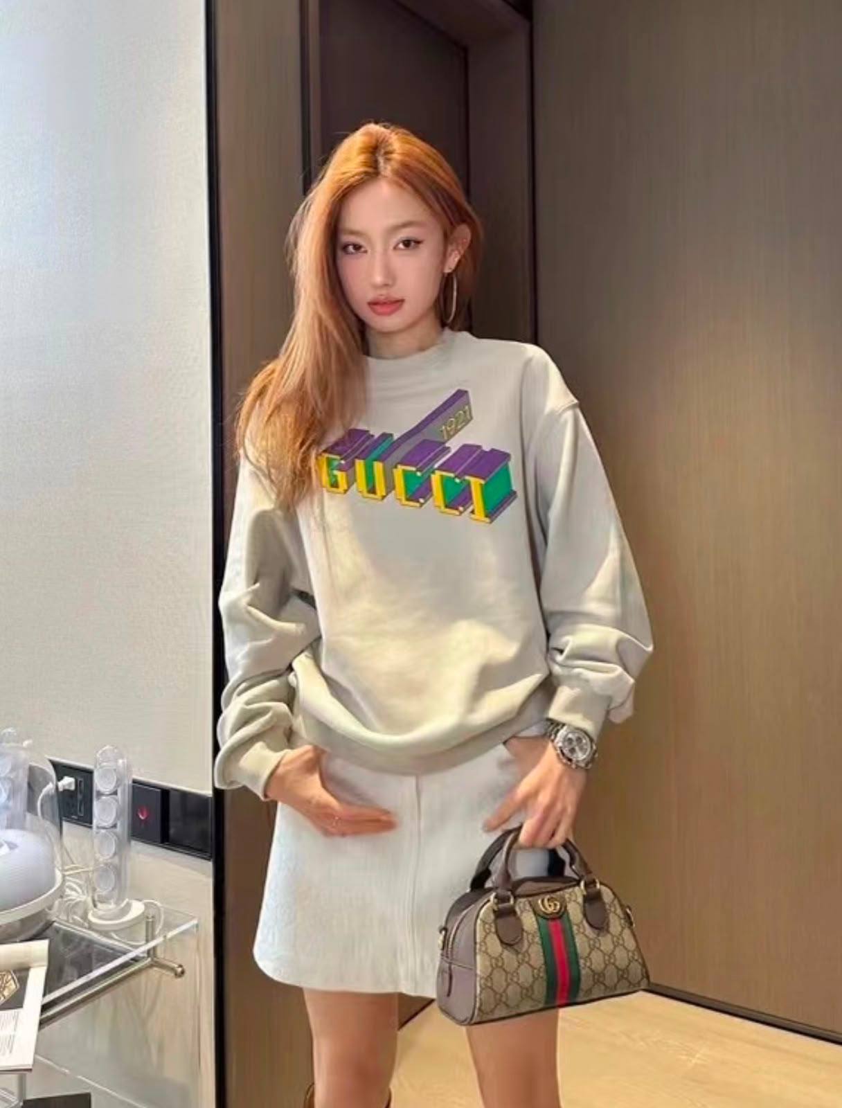 GUCCI
SMALL SIZE
WITH BOX
110 dhs✅
Zain295
♥️♥️♥️