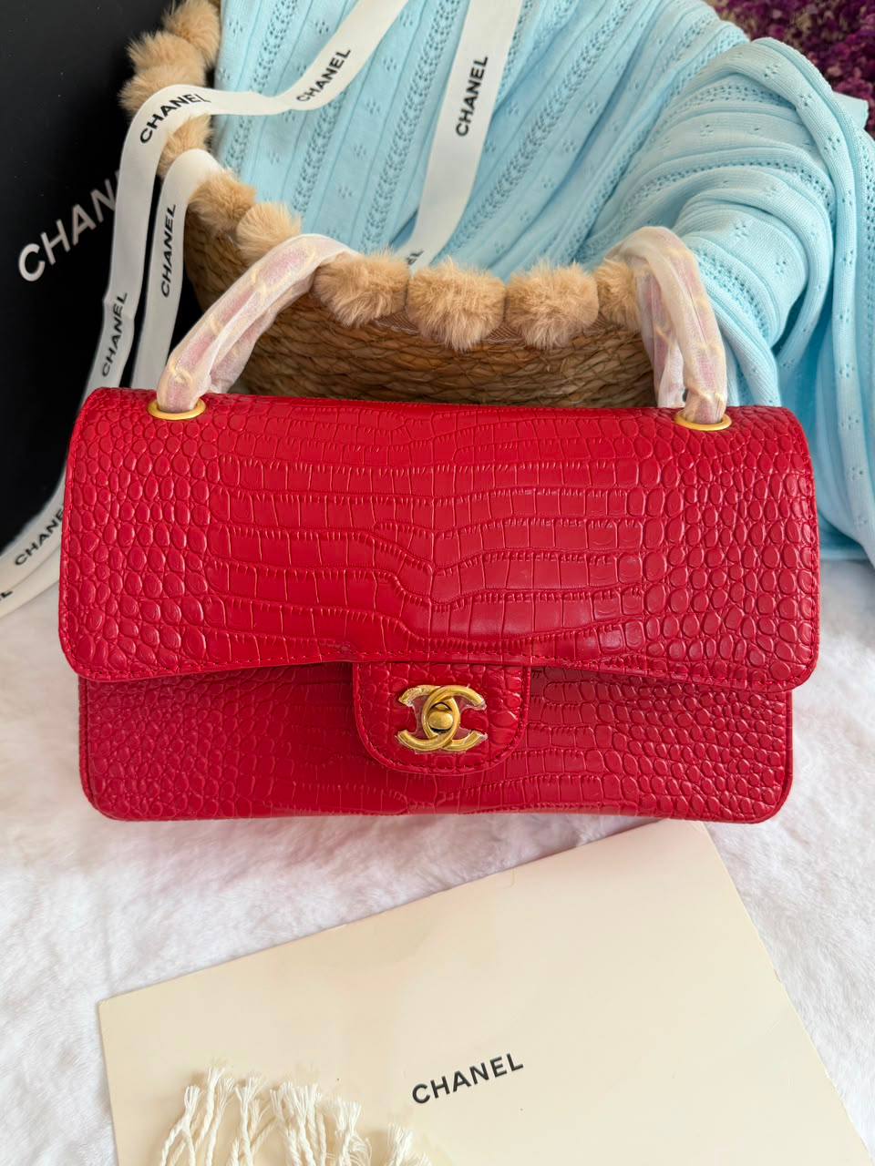 Chanel
300 dhs
Zain134
♥️♥️♥️