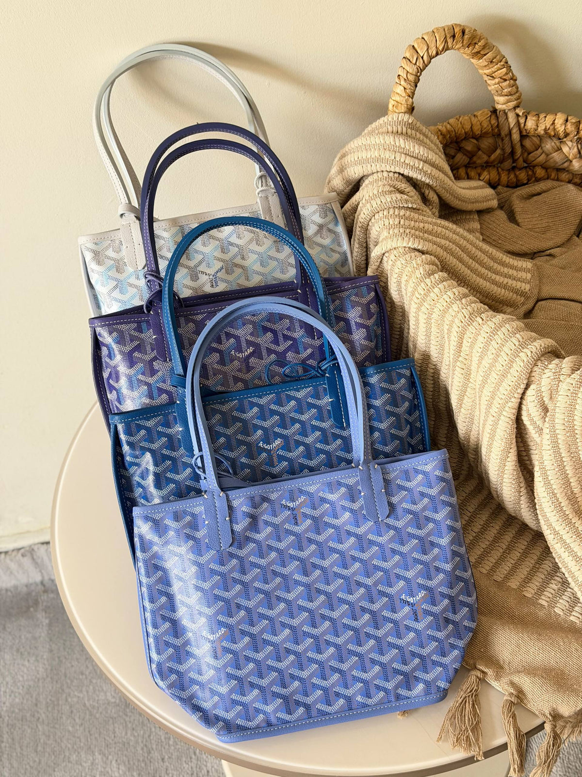 Goyard
Vipp quality
Size: 21 cm
For Price 👇 WhatsApp✅
0568585901
0507557372
0552275751 Owner Zain 👌
Zain315
♥️♥️♥️