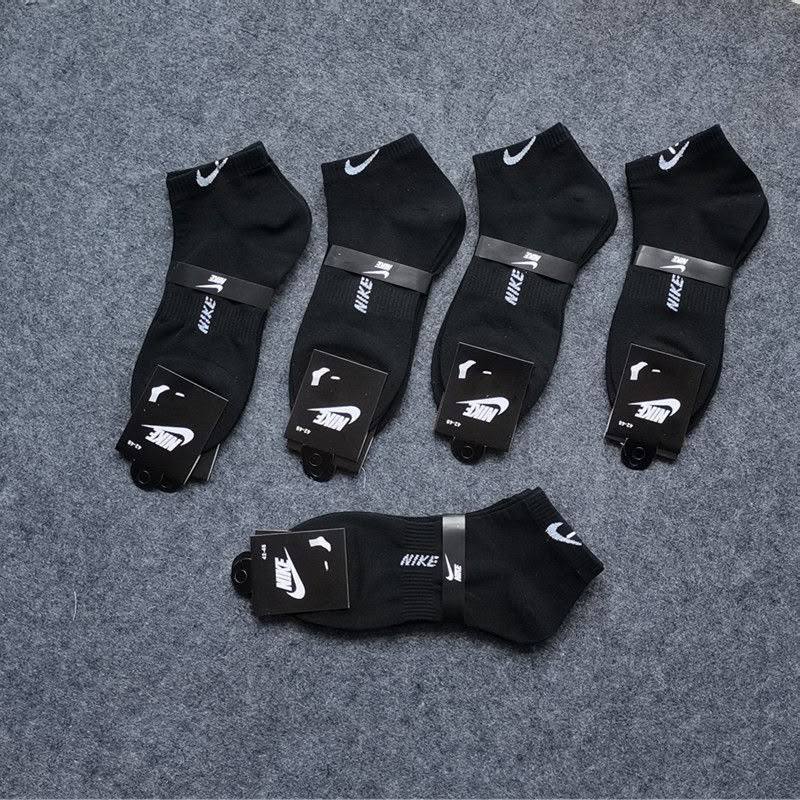 Socks Box
30 dhs🇦🇪🇦🇪
Zain93
♥️♥️♥️