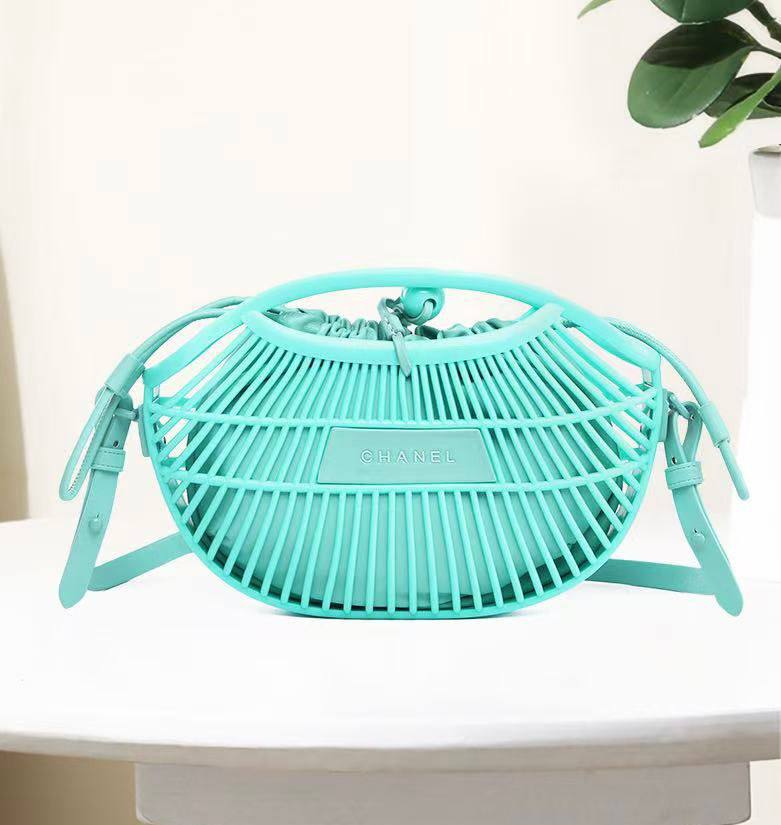 CHANEL
GOOD QUALITY
95 dhs👑
Zain39
♥️♥️♥️