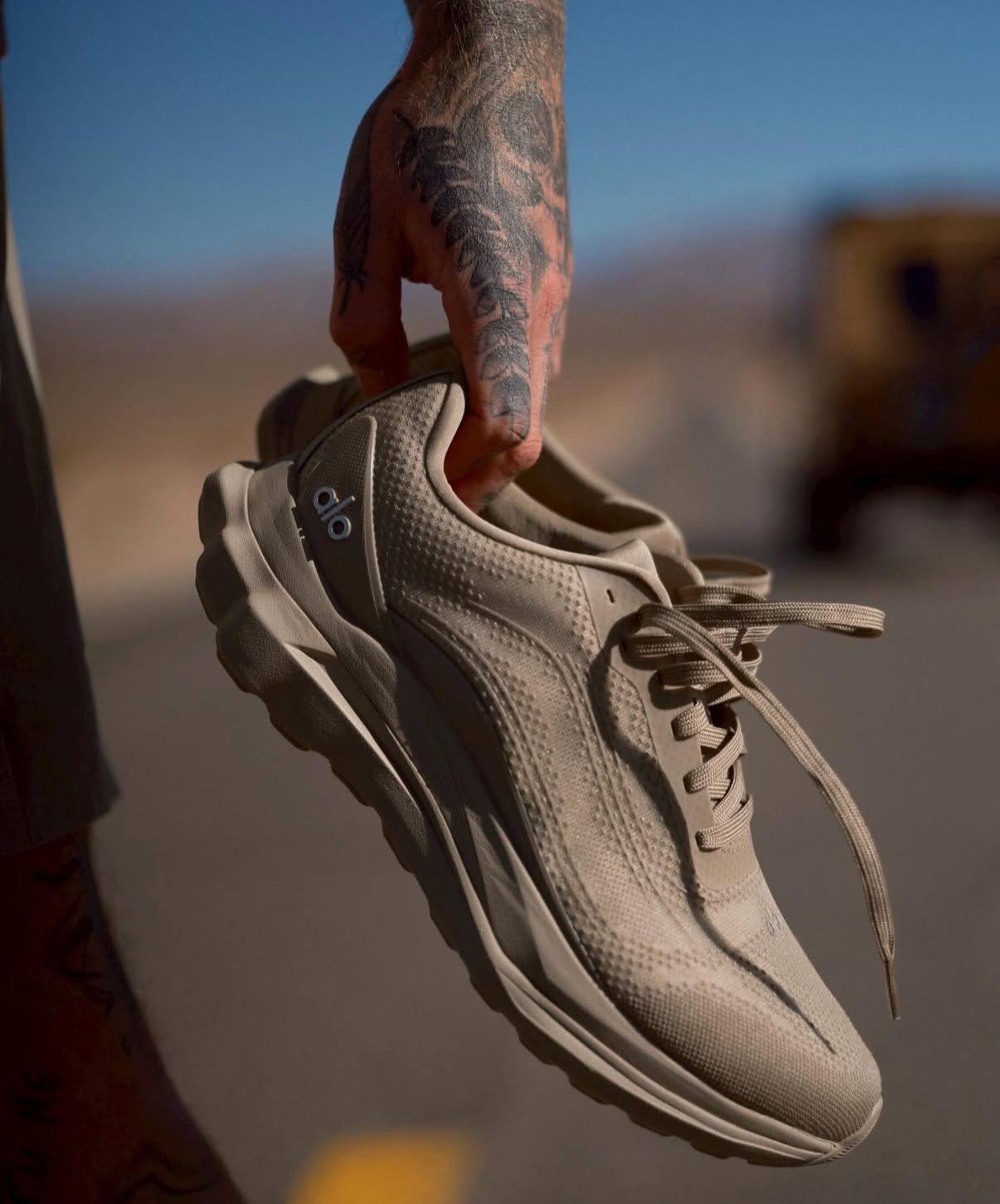Alo Runner "Gravel"
36-45 AVAILABLE 🤩
190 dhs🪙🌨️
Zain242
♥️♥️♥️