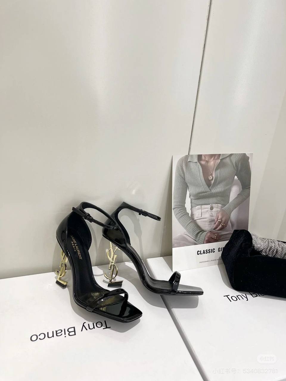 YSL Heel
Size: 36-41
130 dhs❣️
Zain241
♥️♥️♥️