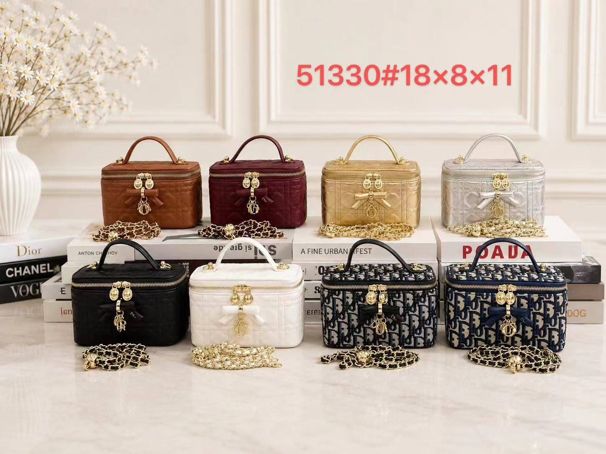 Dior
105 dhs🇦🇪🇦🇪
Zain254
♥️♥️♥️