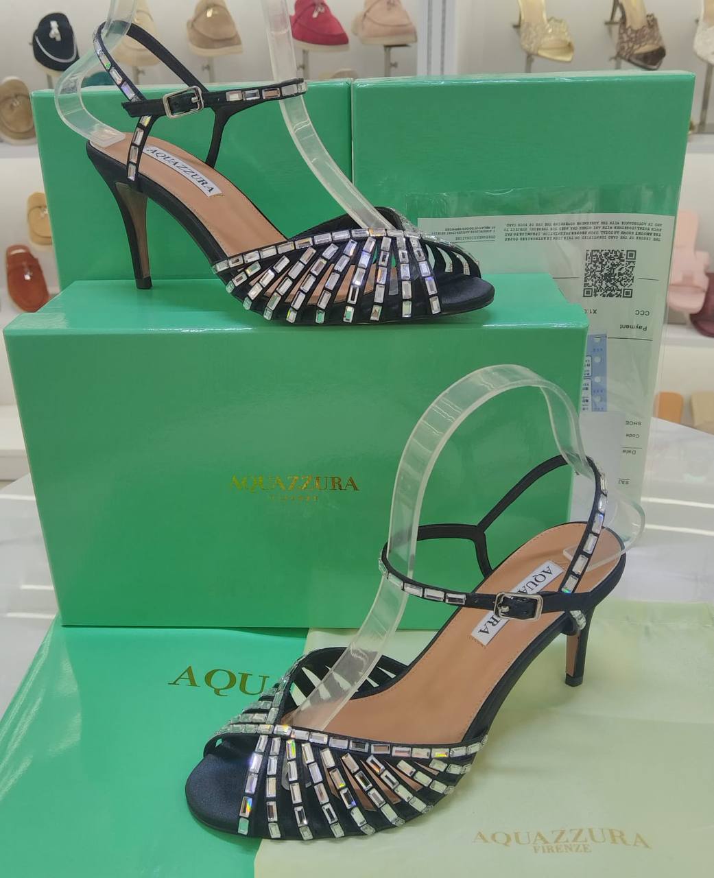 New Stock
280 dhs✅
Size 36-41
Zain207
♥️♥️♥️