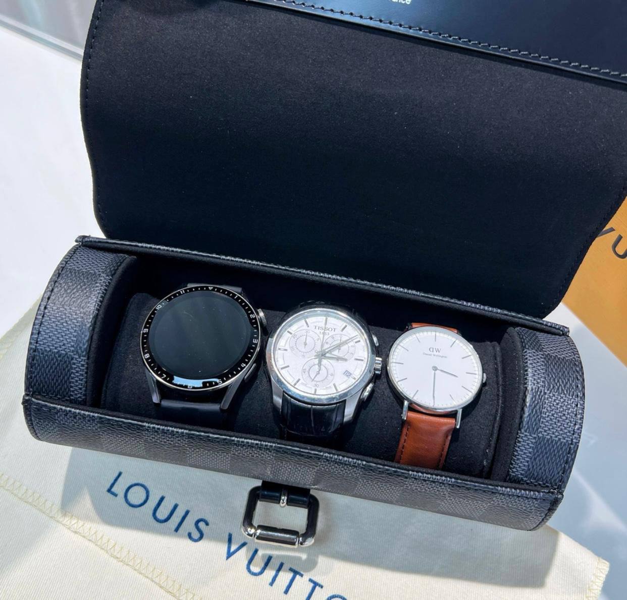 LOUIS VUITTON ✨💕✨
New collection ✨✨✨
SuperMaster Quality 🔥🔥
Available Now ❤️❤️❤️
For Price 👇 WTSP Text Zain 0568585901
Zain252
♥️♥️♥️