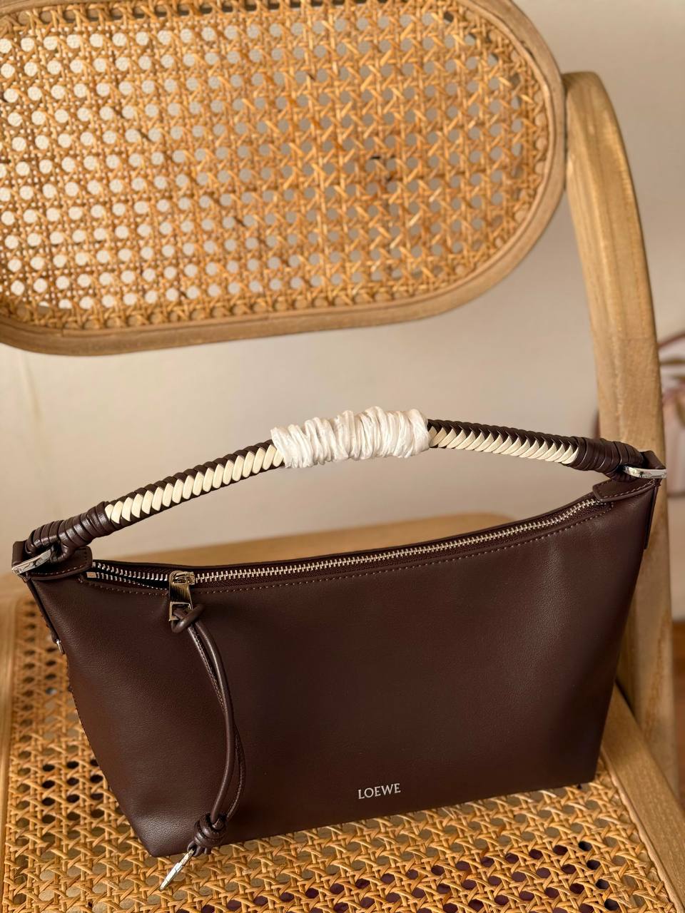 New Collection✨✨✨
Loewe
26cm
380 dhs🇦🇪🇦🇪
MASTER QUALITY
With box🎁
Zain167
♥️♥️♥️