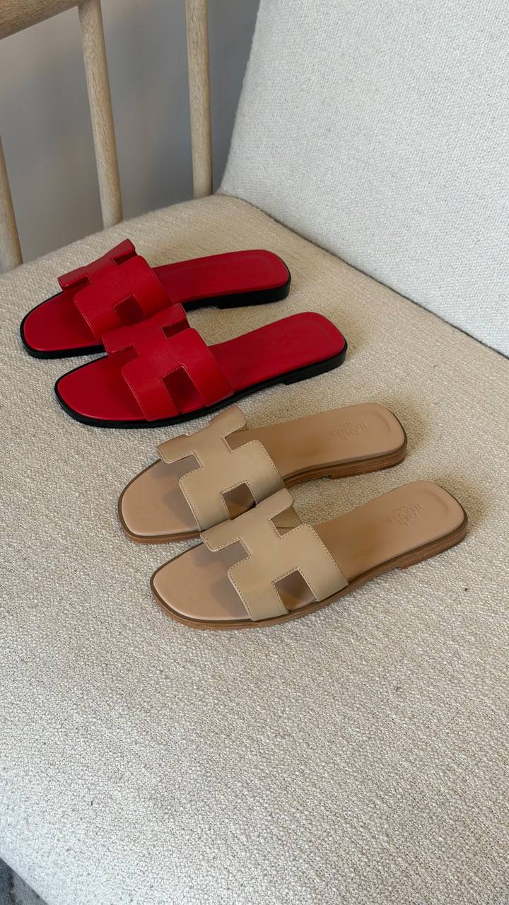 HERMES
QUALITY: SUPER MASTER
SIZE:36 TO 42
430 dhs🇦🇪🇦🇪
Zain319
♥️♥️♥️