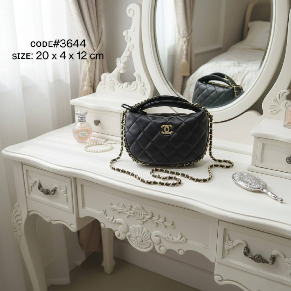 CHANEL ʜᴀʟғ ᴍᴏᴏɴ
ᴍɪɴɪ ʜᴀɴᴅ ᴄʟᴜᴛᴄʜ ʙᴀɢ
ᴍᴀᴛᴇʟᴀssᴇ́ ʟᴀᴍʙsᴋɪɴ ʟᴇᴀᴛʜᴇʀ
ɢᴏʟᴅ ʜᴀʀᴅᴡᴀʀᴇ
ᴡɪᴛʜ ʟᴏɴɢ ᴄʜᴀɪɴ ʙᴇʟᴛ
sɪᴢᴇ : 20 cm
65 dhs🪙🌨️
Zain31
♥️♥️♥️