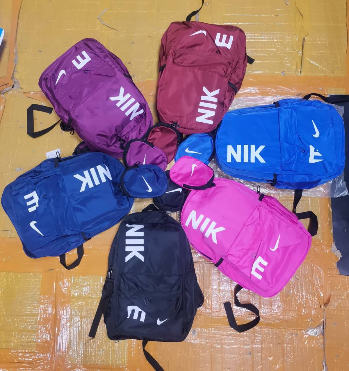Nike
65 dhs🇦🇪🇦🇪
Zain27
♥️♥️♥️
