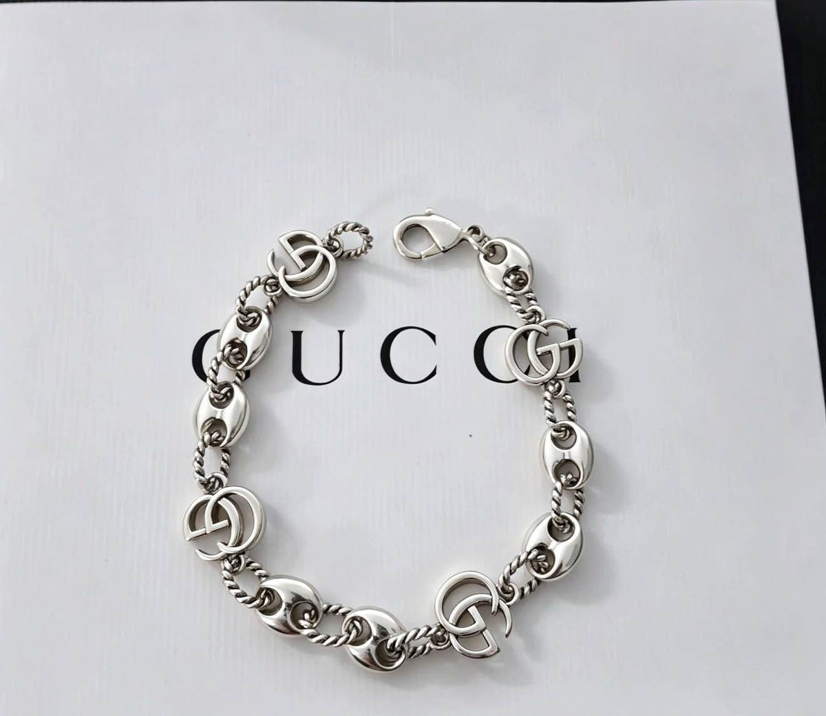GUCCI
Necklace
Bracelet 💥
Master quality 💯
With normal boxes 📦
120 dhs🇦🇪🇦🇪🇦🇪
With master box 🗃️
140 dhs🇦🇪🇦🇪🇦🇪
Zain216
♥️♥️♥️