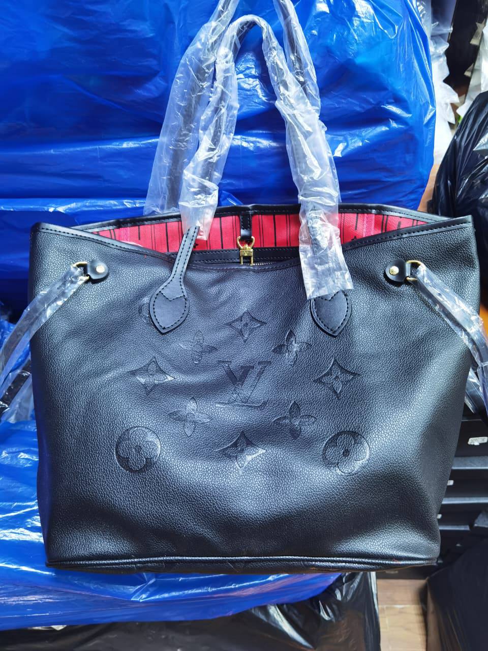 LV
75 dhs🪙🌨️
Zain50
♥️♥️♥️