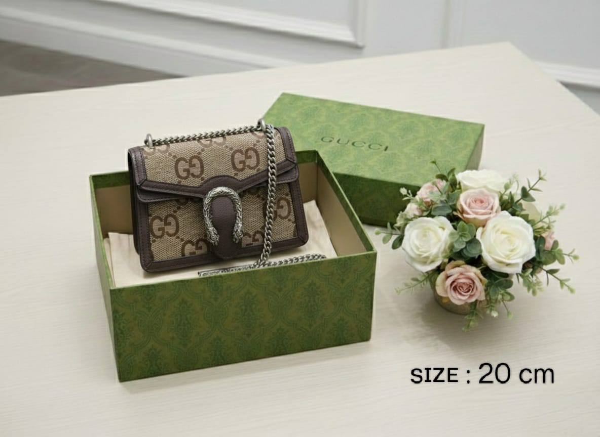 GUCCI ᴅɪᴏɴʏsᴜs 20
GG sᴜᴘʀᴇᴍᴇ ᴄᴀɴᴠᴀs
sɪʟᴠᴇʀ ʜᴀʀᴅᴡᴀʀᴇ
ᴡɪᴛʜ ʟᴏɴɢ ᴄʜᴀɪɴ ʙᴇʟᴛ sᴛʀᴀᴘ
sɪᴢᴇ: 20 cm
ᴡɪᴛʜ BOX
🎁🎁🎁
75 dhs🗽
Zain31
♥️♥️♥️