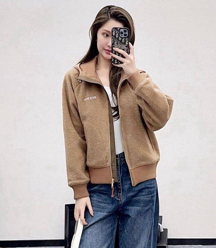 Available new collection
❤️🔥 size S to L
320 dhs❤️
Zain262
♥️♥️♥️