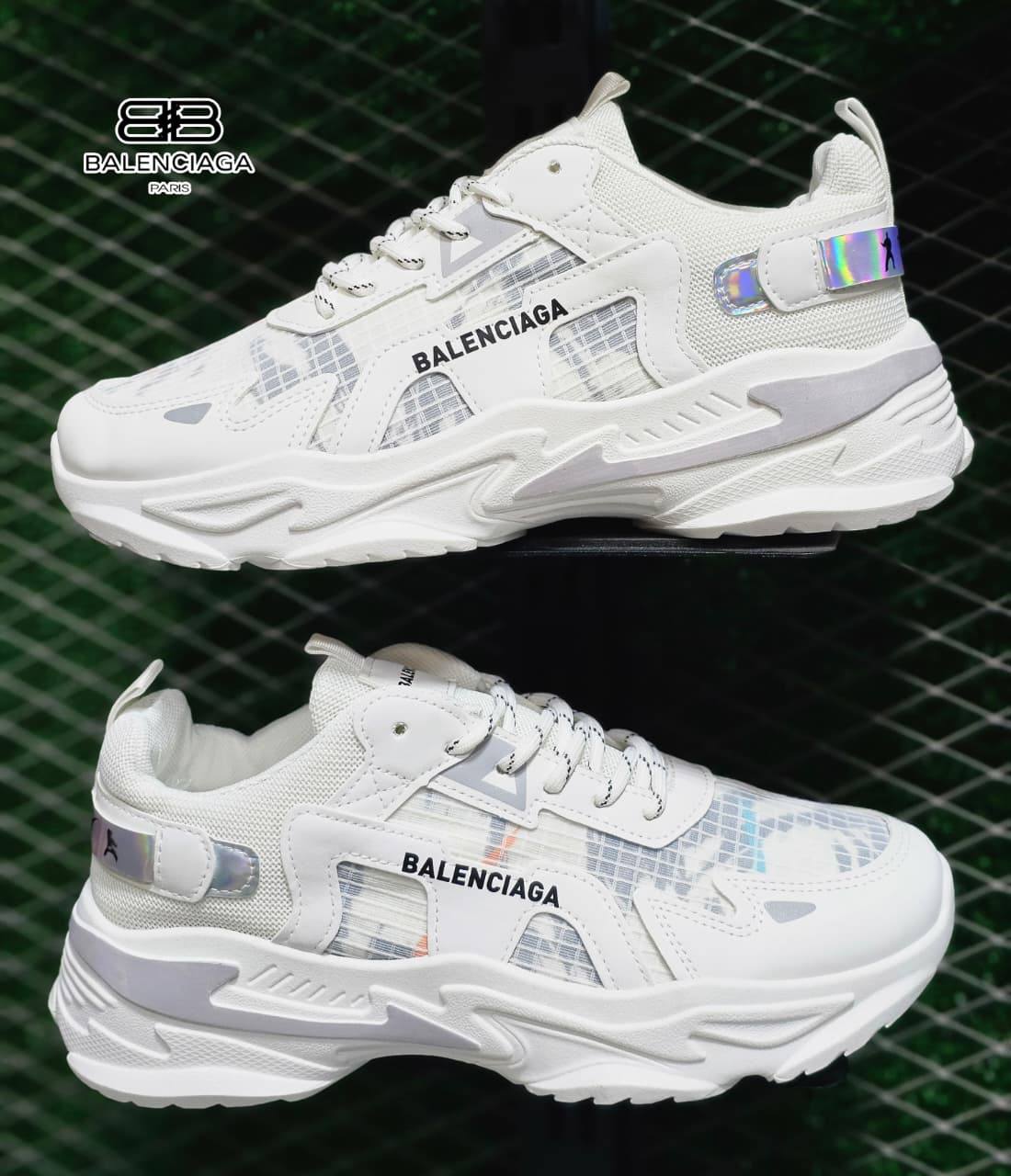 Balenciaga
Size 39to45
90 dhs🪙💕
Zain163
♥️♥️♥️