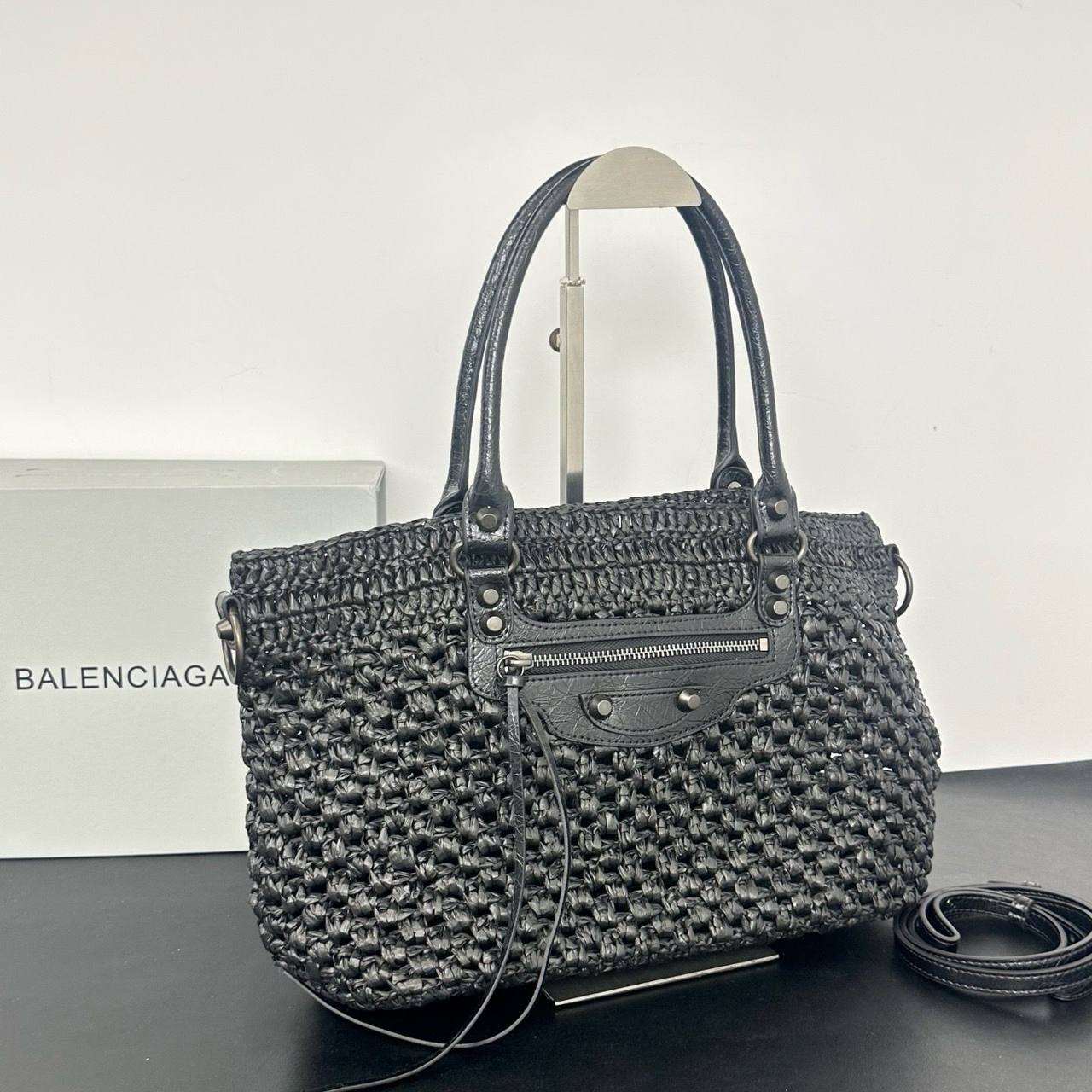 Balenciaga
Master🌺
360 dhs✅🥰🥰
Zain228
♥️♥️♥️