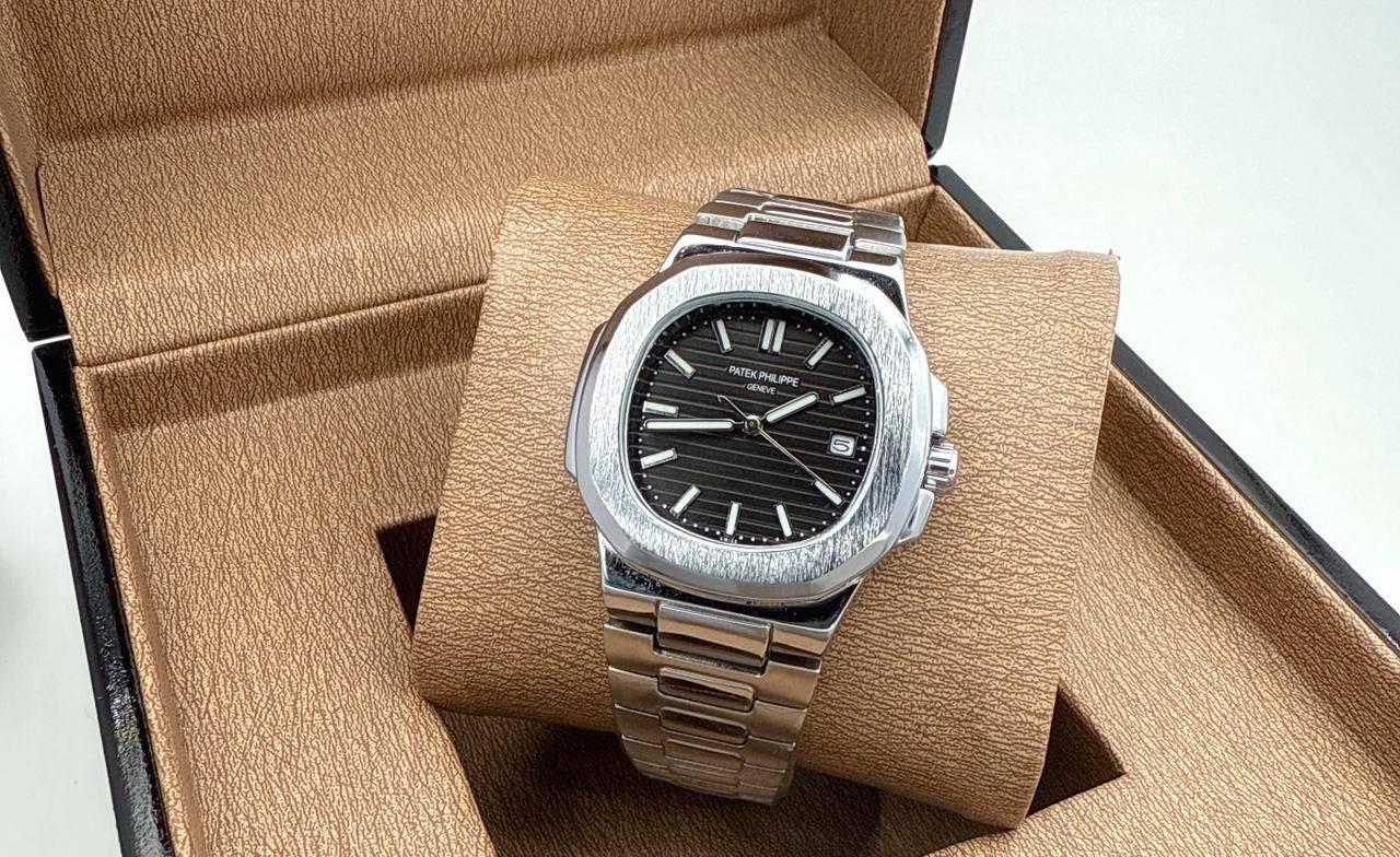 Patek
Automatic
110 dhs✅
Zain45
♥️♥️♥️