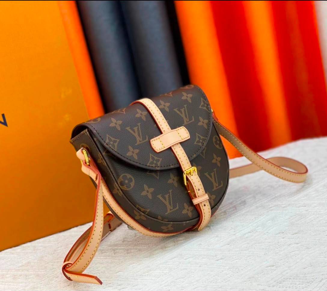 LV
good quality
with box
90 dhs💓
Zain39
♥️♥️♥️