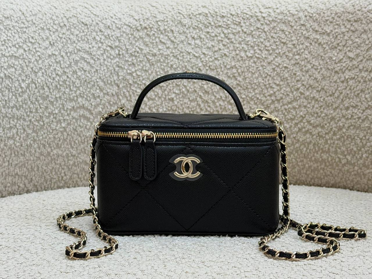 Chanel
220 dhs
Zain134
♥️♥️♥️