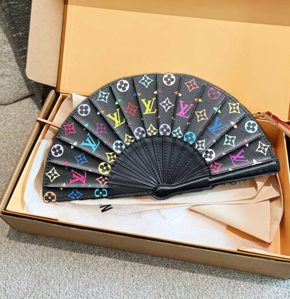 LOUIS VUITTON
NEW CAME
GOOD QUALITY
WITH BOX
115 dhs🇦🇪🇦🇪
Zain295
♥️♥️♥️