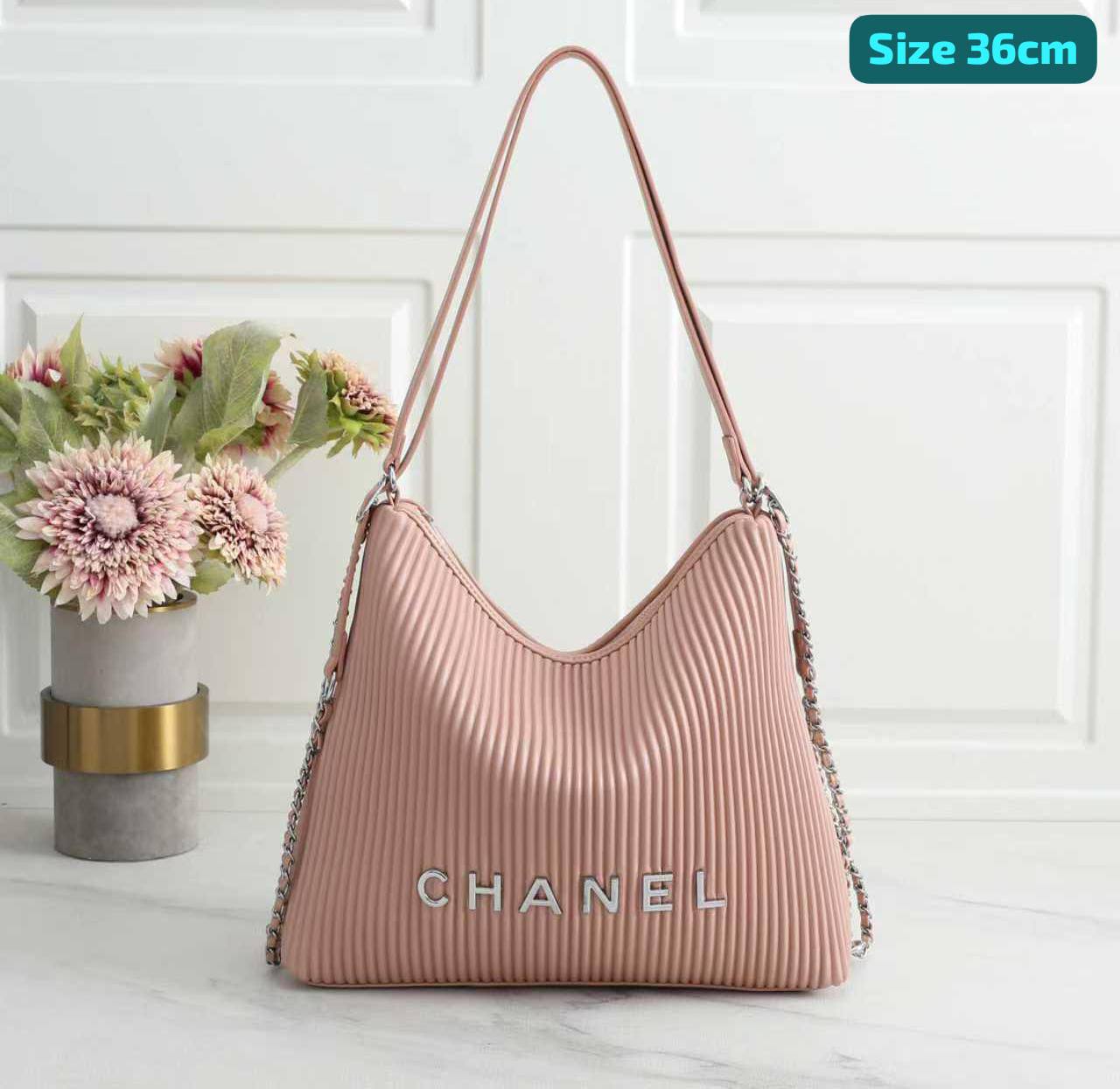 Chanel
Good quality
105 dhs❣️
Zain186
♥️♥️♥️