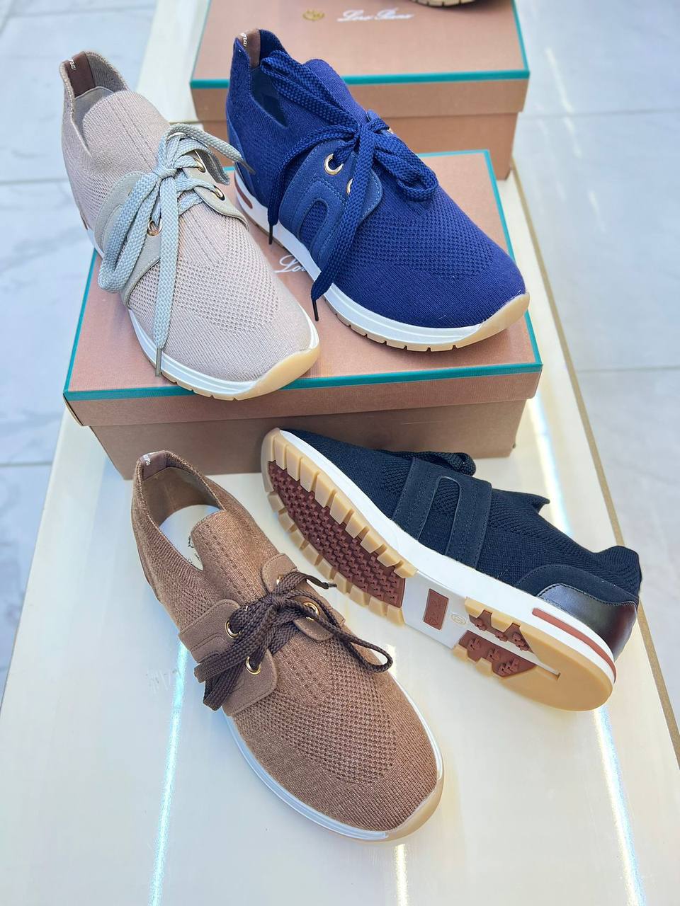 Loro piana
Size 36-41 available
150 dhs✅
Zain88
♥️♥️♥️