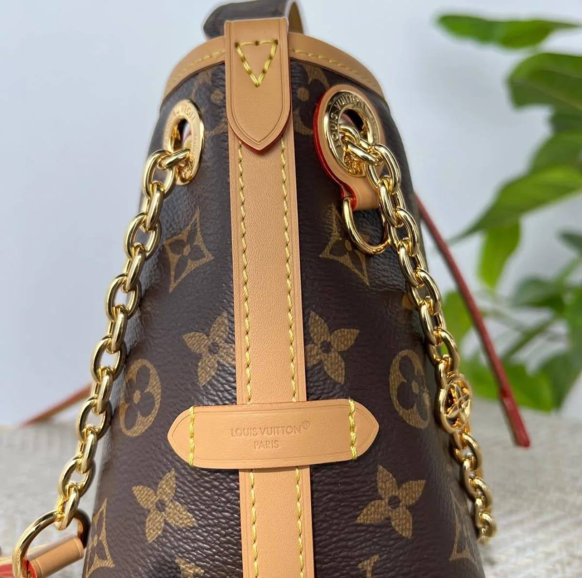 LV
Master
Good Quality
260 dhs✅
Zain131
♥️♥️♥️